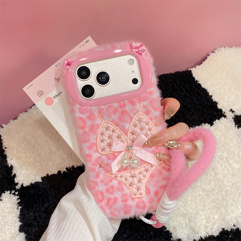 Чехол-накладка Pearl Bikini De – обзор и цена Apple Iphone 15